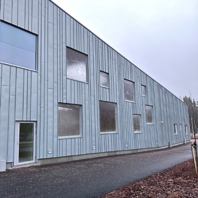 Hopealaakson päiväkoti rheinzink julkisivu