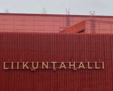 Järnefeltin liikuntahalli julkisivupellitykset