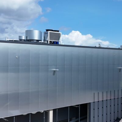 Alumiinikomposiitti julkisivu