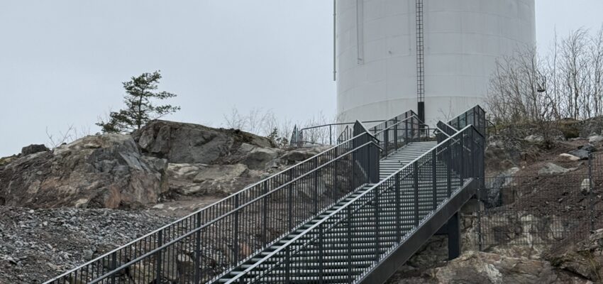 Kruunuvuori lähivirkistysalue teräsportaat